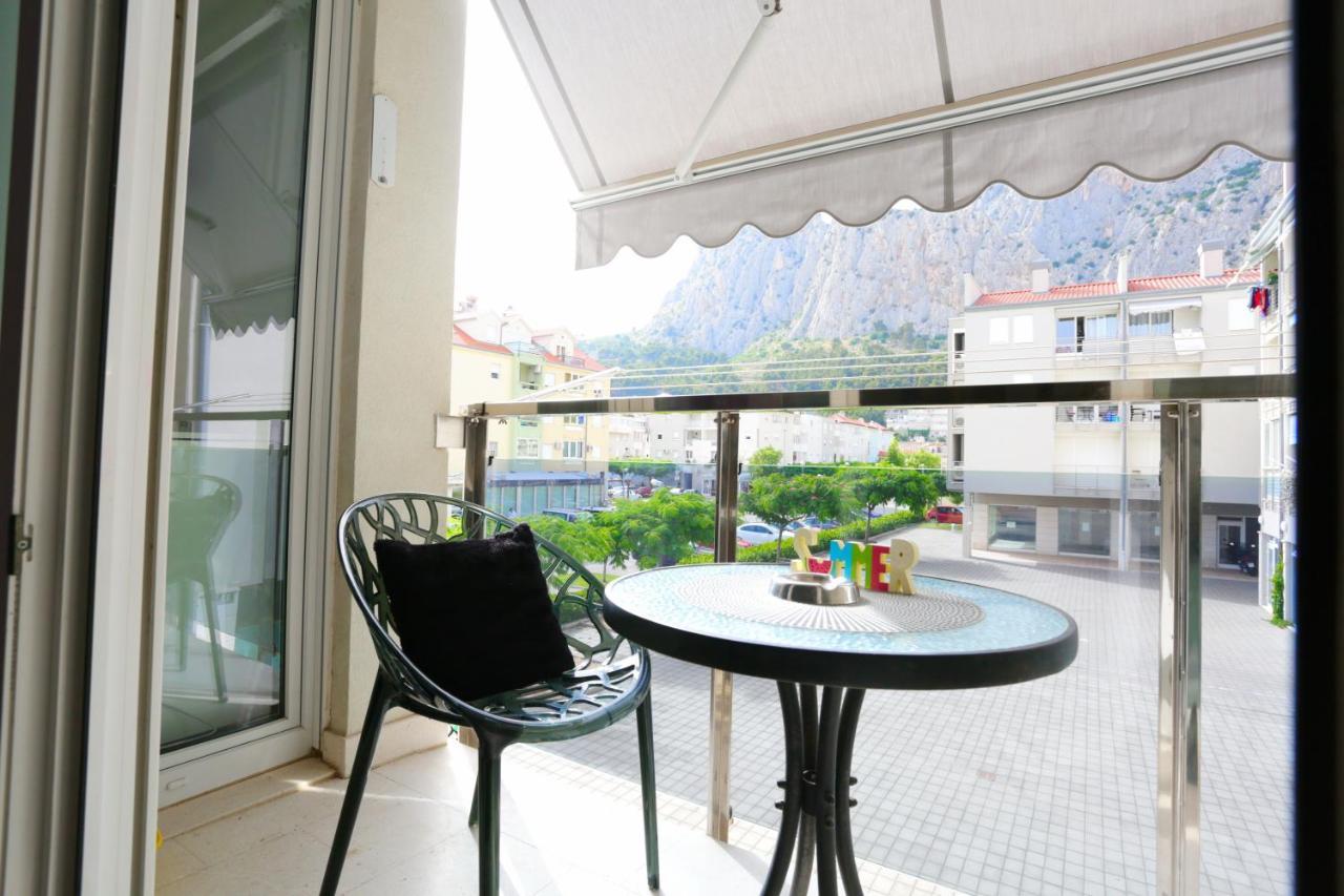 Luxury Family Apartment 오미스 외부 사진