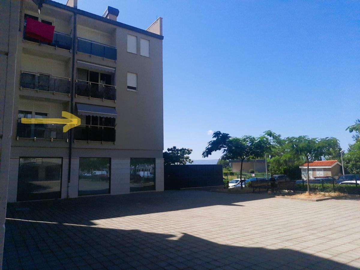 Luxury Family Apartment 오미스 외부 사진